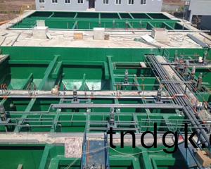 玻璃钢防腐，污水池防腐表面涂刷玻璃钢防腐即三布五油防腐？