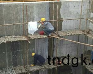 玻璃钢是一种良好的耐腐蚀材料，对大气、水